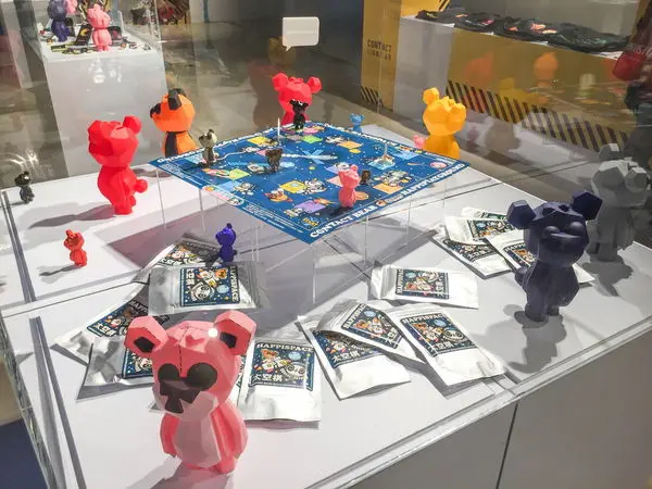 Contact Bear方塊熊特展 只到11/8！