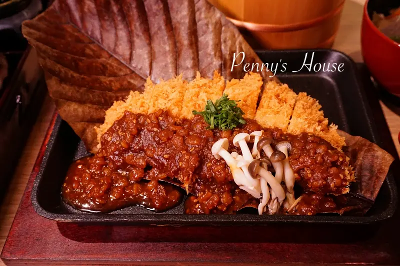 
三井outlet美食介紹：B1『安普蕾修Impression』起司塔開幕優惠買一送一/ 2F『靜岡勝政豬排』林口三井outlet限定版豬排！MITSUI OUTLET PARK
