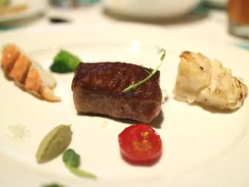 【飯店吃到飽】美福彩匯，A5和牛主餐+肉慾buffet，生魚片也迷人