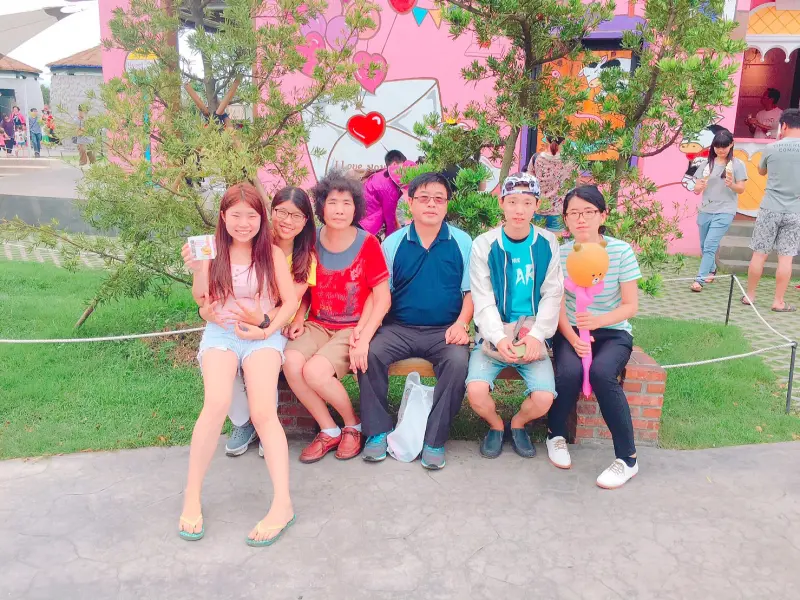 【雲林】崙背 千巧谷牛樂園牧場 粉嫩登場