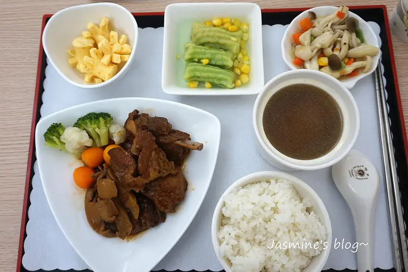 ▌食記 ▌嘉義 小Q廚房 用心料理的媽媽味道 風味簡餐