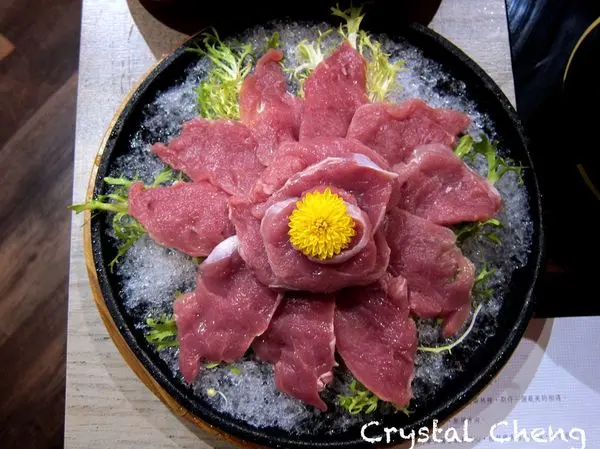 【台北美食推薦】初衷小鹿原味鍋物 Original Pot 食材天然有質感的小火鍋店 沒想到沒甚麼油的腰內肉也那麼美味!!(市政府站 捷運美食 鍋物)