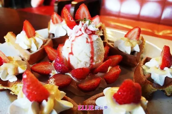 【台東 美食】鬆餅先生台東店 早午餐、下午茶、鬆餅甜鹹口味好誘人水果茶超大壺