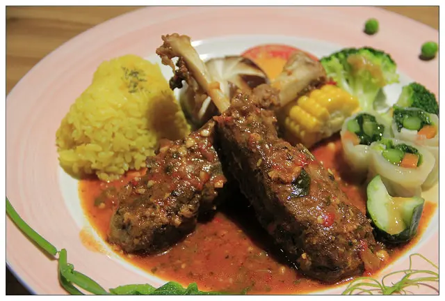 【宜蘭冬山鄉】隱身於民宿中的高CP值景觀餐廳/咖啡廳．專業營養師量身打造健康餐點好吃又美味-♥樂健活日光綠築VILLA LOHERB♡