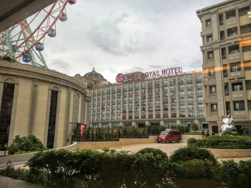 [高雄]義大天悅飯店。城堡摩天輪Hape 木樂地無限暢玩