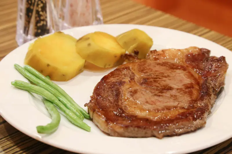 (府中站)板橋林家花園正對面/花園廚房/排餐/下午茶點心/板橋牛排