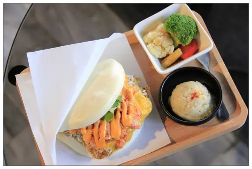 【台北市大安區】◇Beatnik Cafe - 比特尼克◇手工創意刈包/手作甜點/鹹派．捷運六張犁咖啡廳推薦