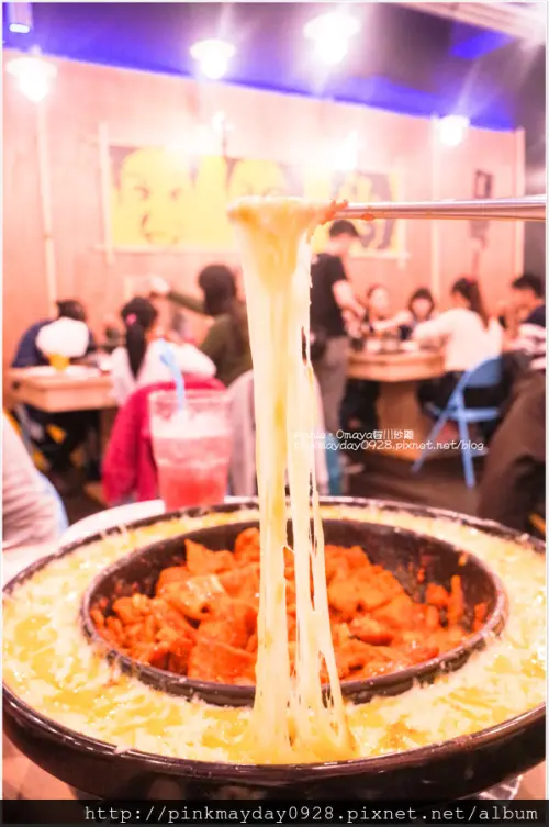 ✿高雄✿ (試) 太邪惡啦~重達400公克的滿滿雙倍起司 搭配香辣的春川炒雞實在讓人口水直流阿 ➜ Omaya春川炒雞-高雄博愛店