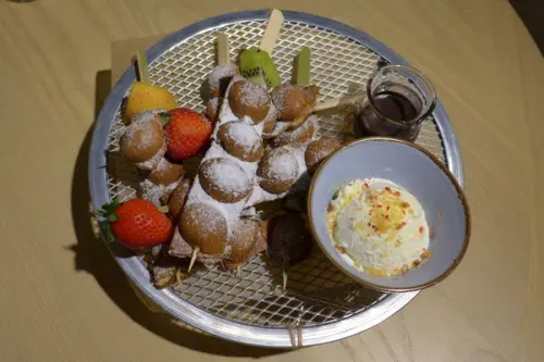 太超過的雙起司三明治和犯規無極限的雞蛋仔串燒-Revel 樂福