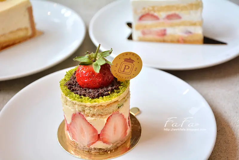 
小罐子點心舖(敦南店)。外帶北海道鮮奶油生日蛋糕
