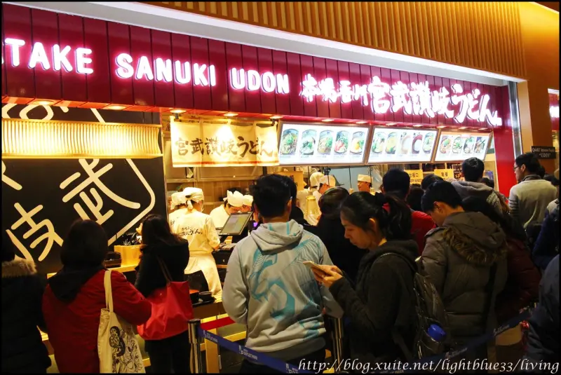 [ 新北林口．機場捷運線A9站美食 ] 林口三井outlet：本場香川宮武讚歧烏龍麵～75元起超高cp值美食街餐點，台灣首登場