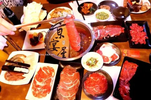 板橋 京宴屋溫體牛吃到飽 嫩肩腱子雪花牛溫體牛火鍋 文末免收一成優惠吃到飽~              