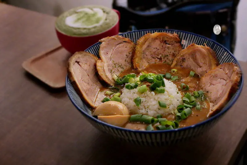 【中山站】Have a Seat-找地方坐Ｘ銷魂叉燒咖哩飯