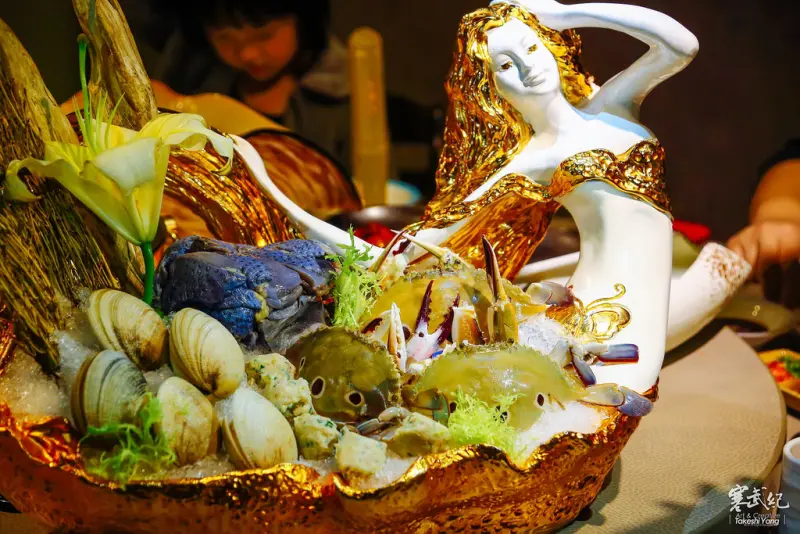 【中肯‧食記】捷運大安站‧宸市私廚料理｜頂級創意私廚空間‧超霸氣椰香螃蟹鍋！