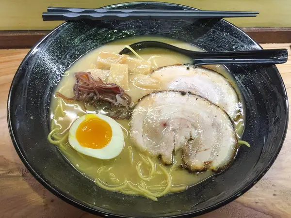 拉麵忍 - 濃厚豚骨的新選擇