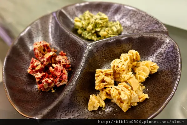 『零嘴』過年不吃零嘴 不然你要幹嘛？來自台東古老滋味 口福手作坊杏仁酥 無添加防腐劑 吃的安心也開心/團購美食/上班族零嘴/過年伴手禮/解饞必備『文模有詳細店家資料