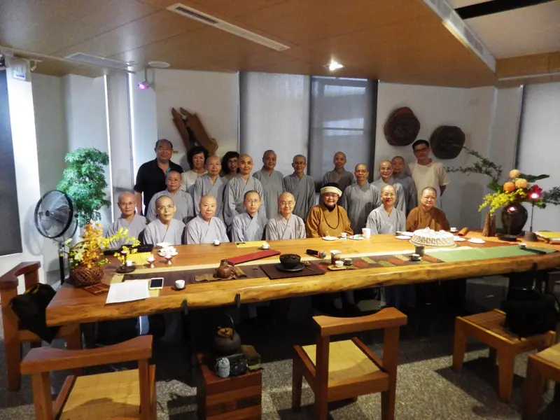 【台南素食餐廳】食蔬茶齋｜感恩聚會！80坪大空間，精緻蔬食料理！暖心又飽胃！