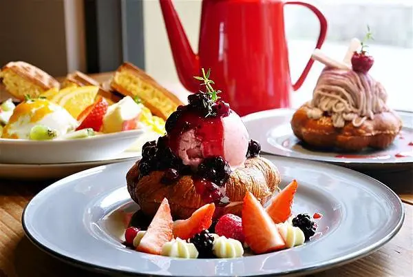 台北大安-Moi cafe台北仁愛店. 全新推出的創意鬆餅.精緻的甜點下午茶.東區下午茶推薦.國父紀念館美食.近國父紀念館捷運站