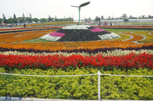 【遊記】屏東長治_屏東熱帶農業博覽會＠立體山丘花海 綠色瓜果長廊 3D霹靂彩稻 12大區的不同主題熱鬧登場中