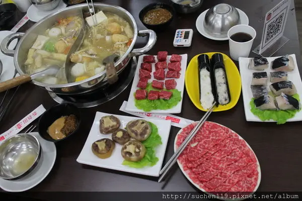台中美食|爆漿骰子牛好吃喔~台中也能享用到台南高雄赫赫有名的新新園汕頭火鍋