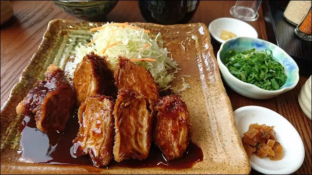 《捷運淡水信義線/東門站美食》日本名古屋必吃美食~矢場味噌豬排台灣一號店，永康商圈新開幕！