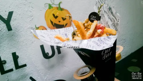 台南美食│Our Bar 雪糕專賣店 • 藍晒圖文創園區裡的繽紛異國美食