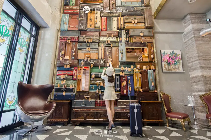 【台中住宿推薦】1969藍天飯店，行李牆迎賓，住一晚猶如影集的美式工業風飯店