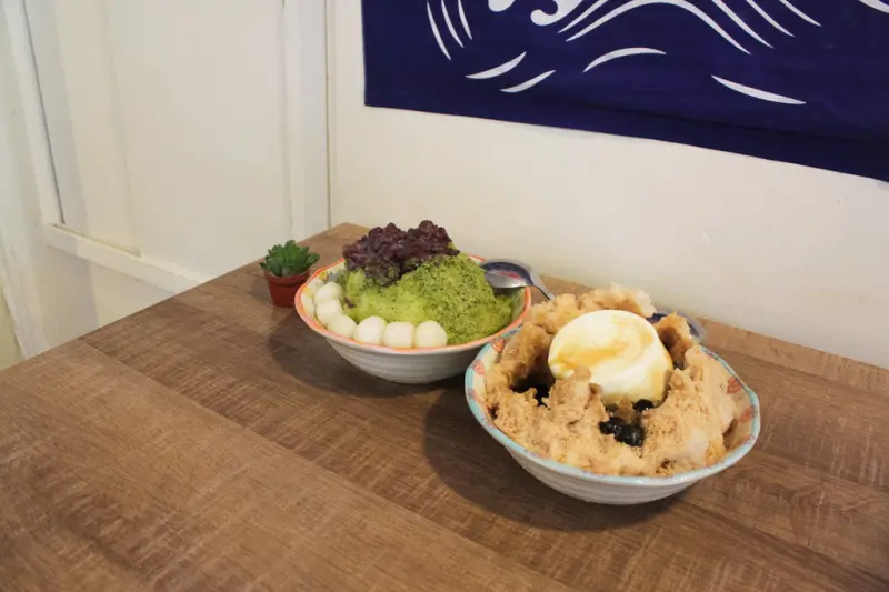 [台北美食] 三角冰。手作香醇奶酪與濃濃奶茶醬再點綴估溜珍珠，就是好吃的珍珠奶奶冰 // 捷運萬隆站