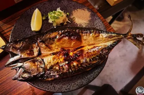 [食記/新北板橋]老串燒 板橋車站旁 巷弄隱密日式居酒屋 板橋串燒 內有帥哥店員