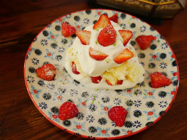 【大人的甜點】永和超人氣甜點店 / 隱藏版員工餐 / Facebook、Instagram熱門打卡點 / 捷運永安市場站