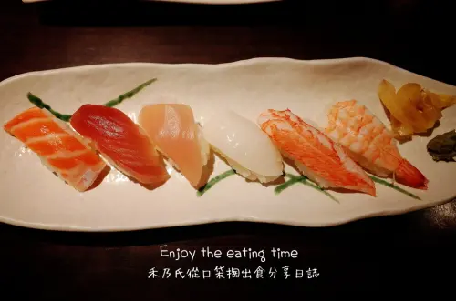 【關於美食（桃園內壢TAOYUAN NEILI－圓壽司YUANSUSHI）】Enjoy the eating time禾乃氏從口袋掏出食堂分享日誌－價格親民高CP值的內壢火車站前日式圓壽司