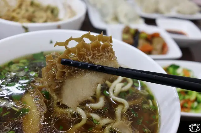 【台北萬華】王師父家傳大水餃-水餃．紅燒牛肉/牛肚麵．紅油炒手（冷凍宅配水餃）