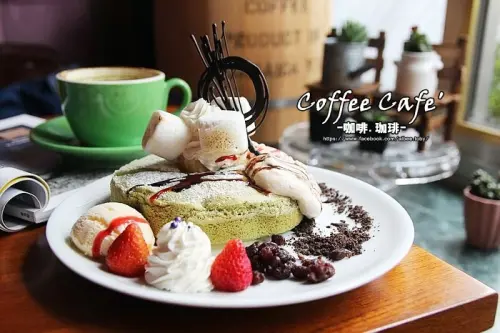 台南 中西區 新光三越新天地周邊美食。♥抹茶厚鬆餅♥全日早午餐|午晚餐『Coffee Cafe 咖啡珈琲』