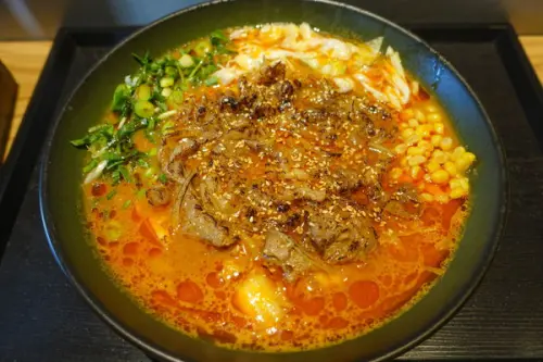 二訪妙計三寶超濃蕃茄牛肉拉麵 - 黃金蒜味肥牛麵