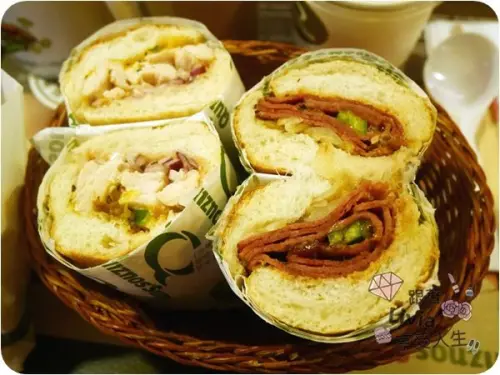 美食。餐廳│ 台北信義區 市政府捷運站 Quiznos 酷食熱 (市府店)  有溫度的潛艇堡 新品泰甜辣嫩雞潛艇堡 甜辣好滋味 ❤跟著Livia享受人生❤