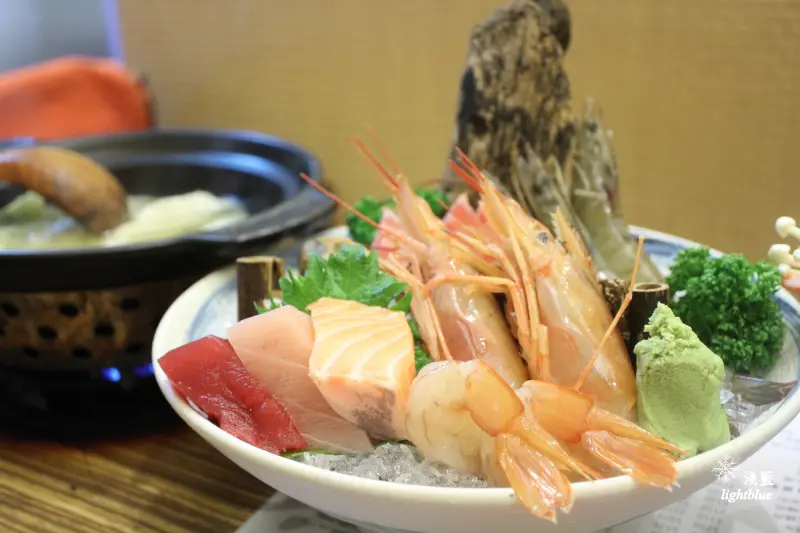 [ 景美站美食 ]  淺藍 × 初二。十六 - 運時陶火鍋～生魚片加火鍋，生熟兩吃，逢初二十六還有大優惠