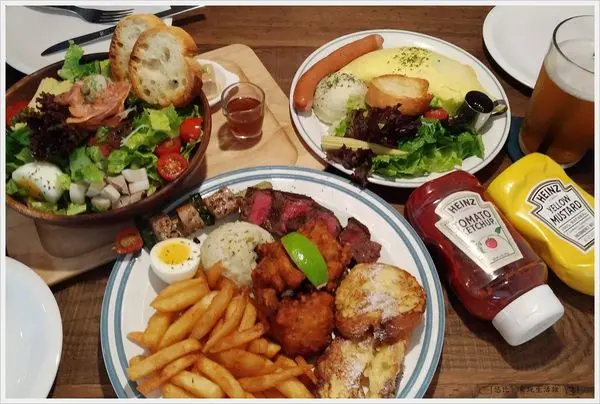 [台中|西區 排隊早午餐店。Hoyo Cafe 齁優咖啡] 