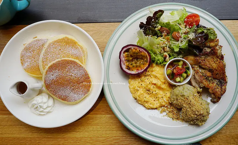 【台中西屯】入口鬆餅 Pancake ZooKoo-裝潢清新簡單.食材堅持.份量多.鹹甜口味都有.pancake鬆餅專賣店.滿12歲要低消喔!