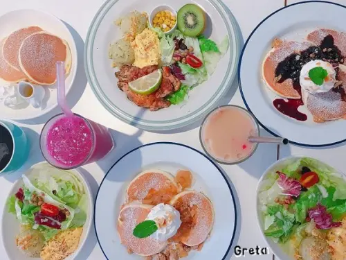 【食記∥台中西屯】入口鬆餅Pancake Zookoo＿不同反響的日式濕潤綿密鬆餅＿裏頭暗藏瑞可塔起司＿滋味讓人難以忘懷