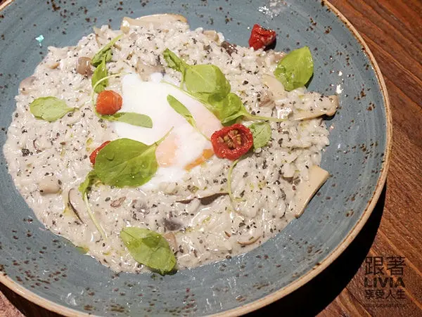 美食。餐廳│ 台北大安區 忠孝復興捷運站 Closet Restaurant & Bar 衣櫥餐酒館 東區餐酒館/東區餐廳/拍照餐廳/氣氛佳餐廳/主題餐廳 (二訪) ❤跟著Livia享受人生❤