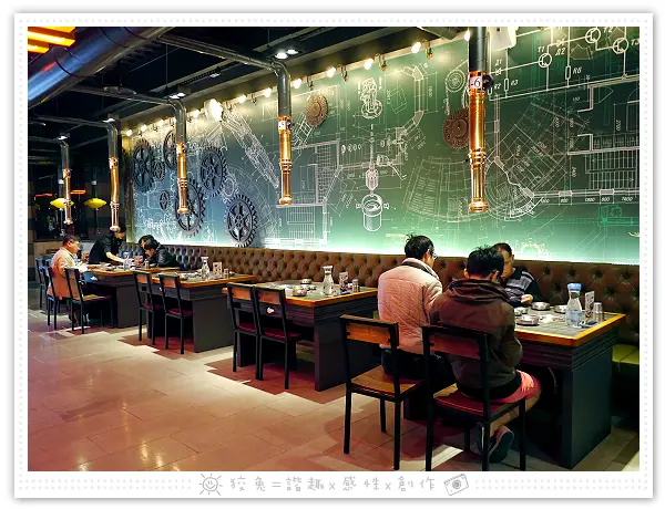 [台南食記] 宮 韓式料理‧台南店~大排長龍嚇到我！蛋液烤肉/部隊鍋/炒馬麵/石鍋拌飯/韓國進口飲料！七種小菜任意吃！