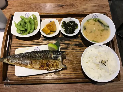 ♚食記♚台北中正【吉屋食堂】紅酒起司牛咖哩烏龍麵●鹽烤鯖魚定食●抹茶玉子燒●雙色起司玉子燒●套餐●平價餐廳●古亭捷運站