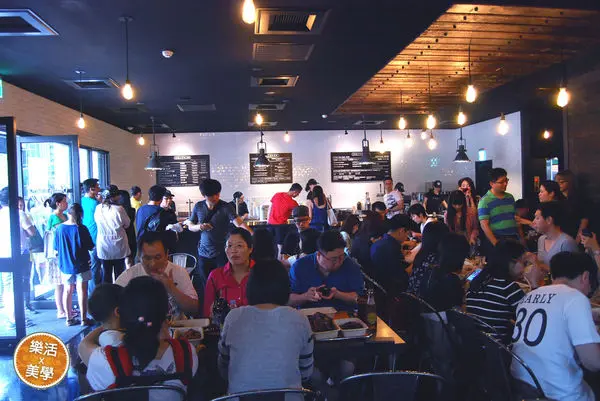 【台北】人氣BBQ Mighty Quinns Barbeque麥笛昆餐廳