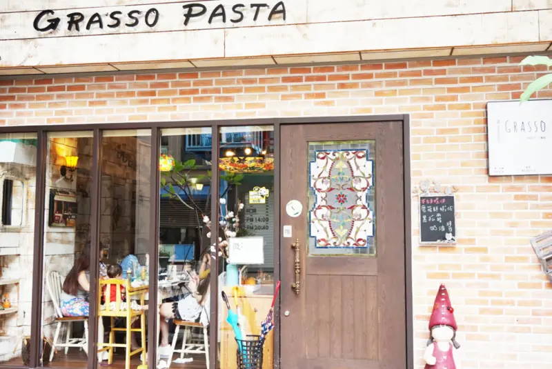  ▌新北‧蘆洲區 ▌推薦♥ Grasso胖肚子•小餐館 ♥ 比50元硬幣還大的干貝!! 吃完肚子也胖了~餐點精緻帶有溫馨鄉村風的義式料理餐館~捷運蘆洲站美食
