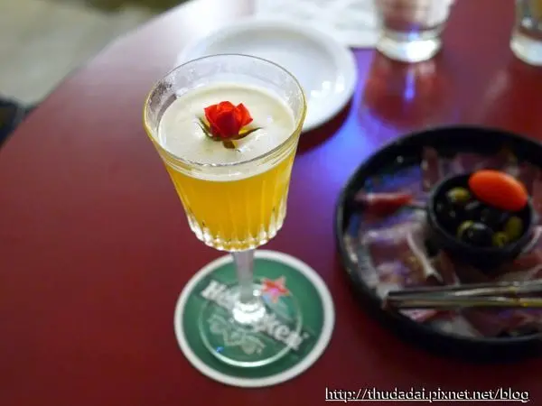 [小豬食記] 台北大安－葵．豚酒館~現切火腿吧