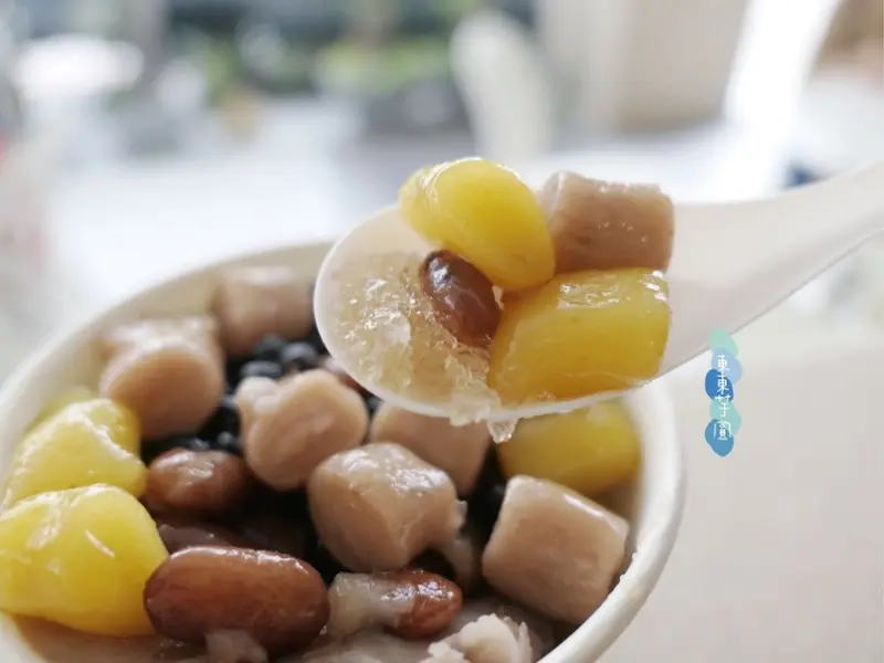 台中中區—東東芋圓｜芋圓名店 搭配扎實芋泥一碗只要五十元｜台中車站、台中市府、台中女中、台中醫院