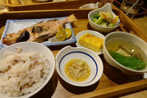 【食記】宜蘭礁溪。里海咖啡/里海cafe~十足日式風格的文青咖啡店