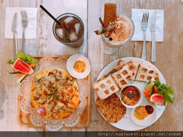 [台北食記] 藝術家開的早午餐「貳拾陸巷 Somebody Cafe」#西門站 ＃愛評體驗券 