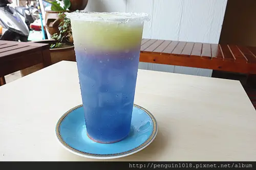 【台中逢甲】台灣雷夢；神奇魔術變色！台中第一家會變色的夢幻星空飲料就在這裡！飲料會變色？神秘天然魔幻變色秘密大公開~