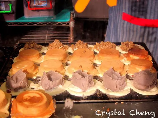 【台北美食推薦】餡料爆滿紅豆餅 南機場夜市超值小吃推薦(車輪餅 萬華區美食)